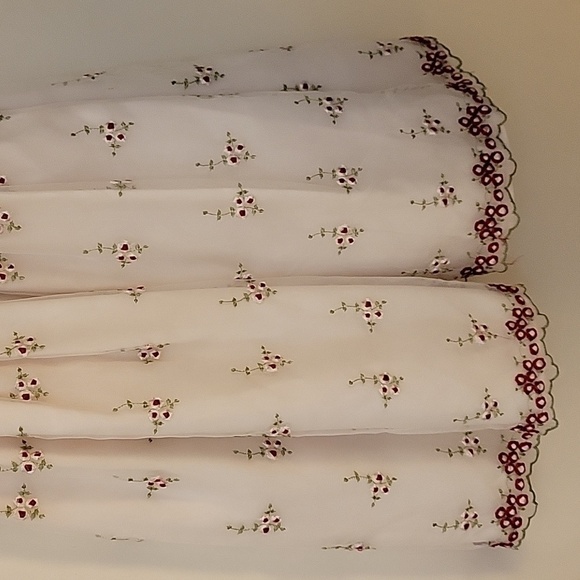 Cinderella Maroon Velvet Floral Embroidered Lace Bow Tie Back Valentine's Dress - Picture 4 of 10